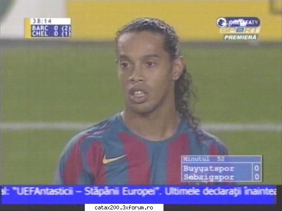 Imagini din sport - mai naspa poza, da e cu ronaldinho se poate! - Pictures