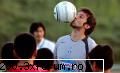 Imagini din sport - Si el pupa mingea - Pictures